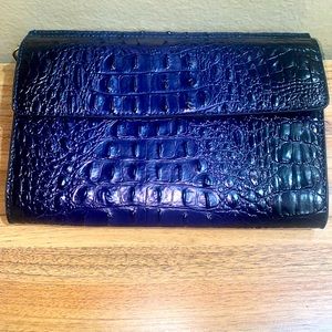 Croc Style Crossbody